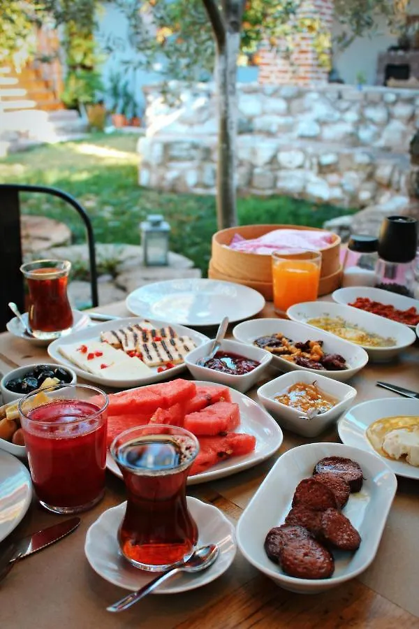 Attalos Suites Hotel Bergama 2*,